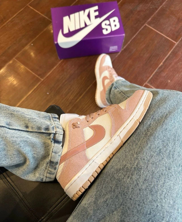 SB DUNK GLITTER PINK