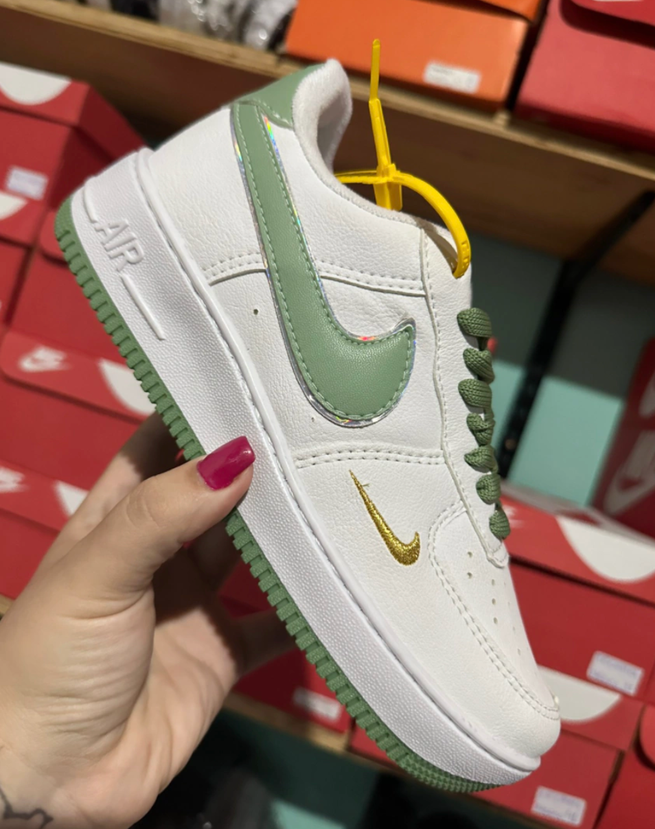 AIR FORCE ONE WHITE & GREEN