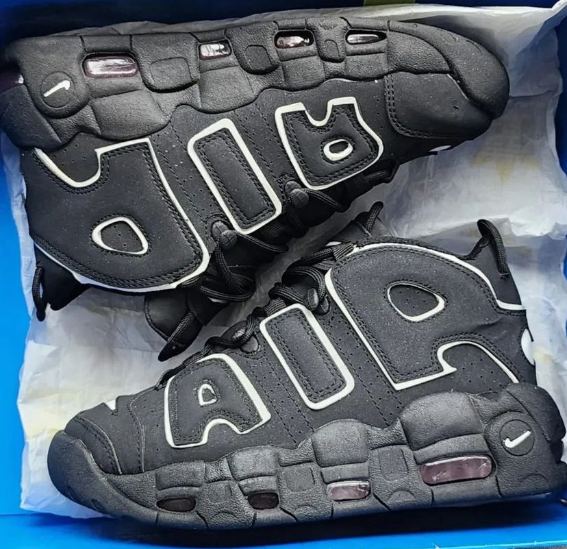 UPTEMPO TOTAL BLACK