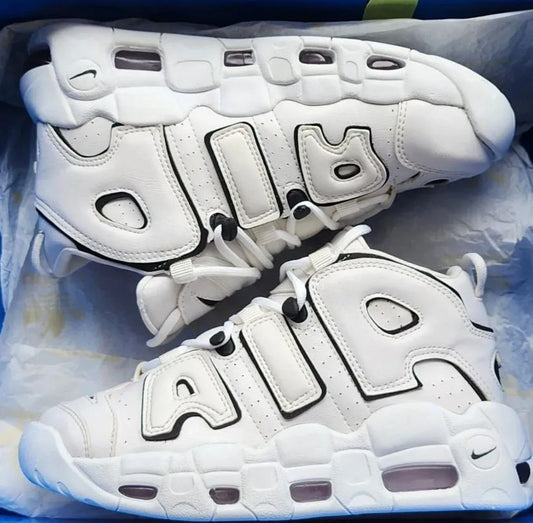 UPTEMPO WHITE AND BLACK