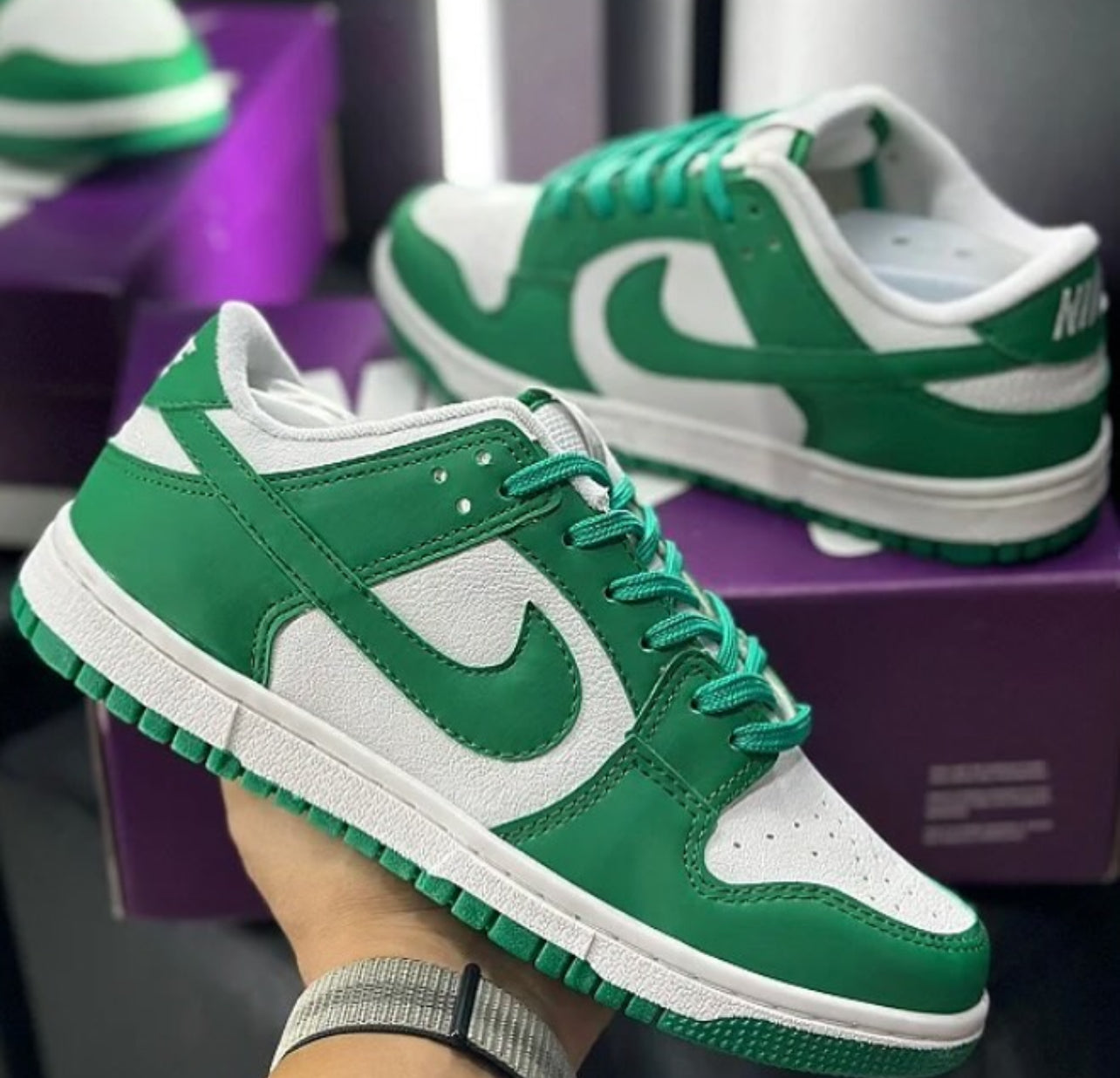 SB DUNK LOW GREEN